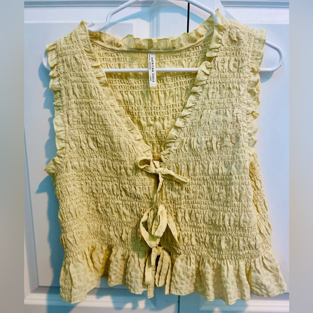 American Eagle Yellow Top